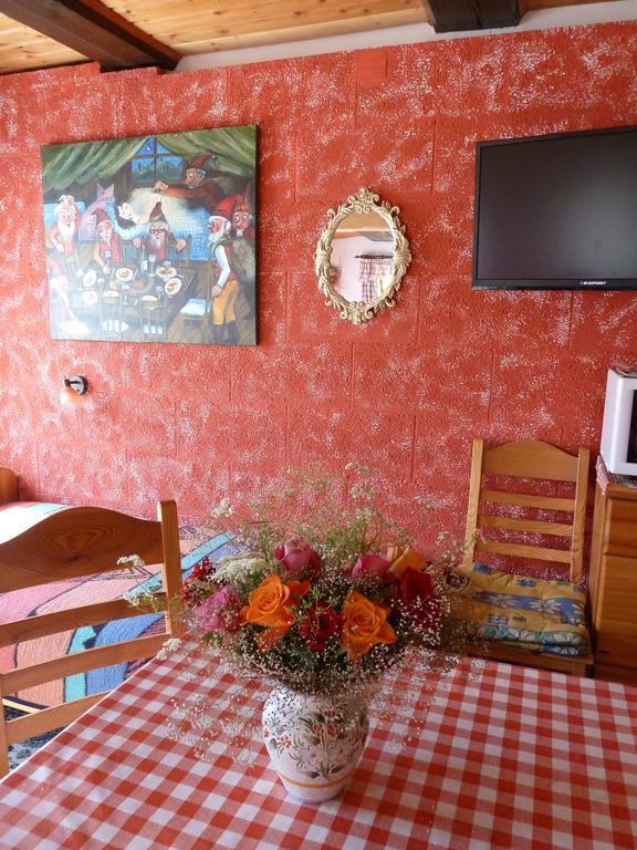 Gaestezimmer Am Maerchenbrunnen เดรสเดน ภายนอก รูปภาพ